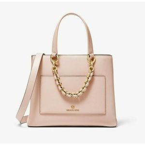 Brand new Michael Michael Kors Cece Small Ribbon Chn Messenger Bag in soft pink
